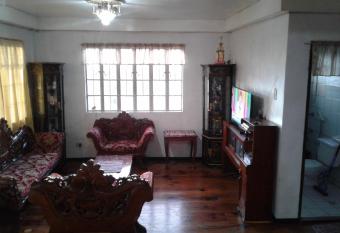 Carlos Residence has Balcony rooms