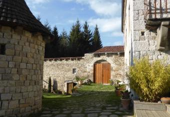 La Fortance Paradis Naturel - Proche de la ville has Balcony rooms
