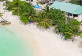 Crown Beach Hotel Maldives has Balcony rooms