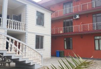 Guesthouse David has Balcony rooms