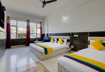 Itsy By Treebo - Satya Shree allows 18 year olds to book a room