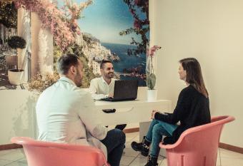 B&B Luxury Salerno Central has Balcony rooms