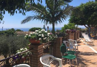 Le Quattro Sorelle has Balcony rooms