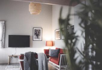 Marholmen Stugby allows 18 year olds to book a room