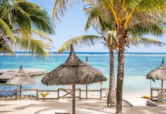 Le Peninsula Bay Beach Resort & Spa has Balcony rooms