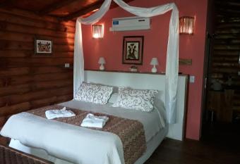 Pualy Resort & Spa has Balcony rooms