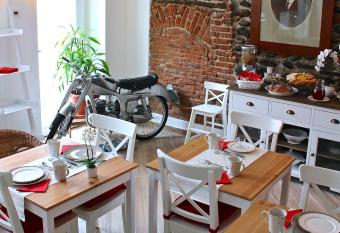 La Piccola Corte di Malpensa has Balcony rooms