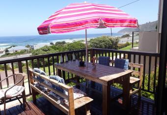 Sea La Vie Beach House allows 18 year olds to book a room