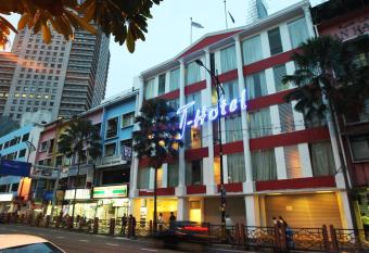 T-hotel JB allows 18 year olds to book a room