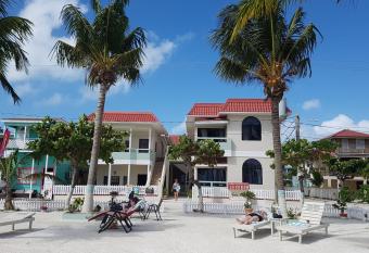 Jan s Hotel has Balcony rooms