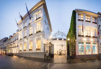 Hotel Navarra Brugge allows 18 year olds to book a room