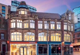 easyHotel Birmingham allows 18 year olds to book a room