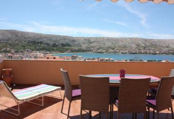 Apartments Kaja has Balcony rooms