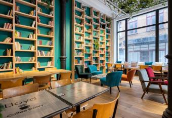 Aris Grand Place Hotel allows 18 year olds to book a room