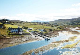 Heatherfield House B&B allows 18 year olds to book a room