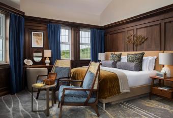 White Horses by Everly Hotels Collection has Balcony rooms