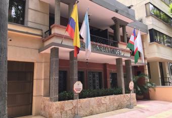 Hotel Boutique Casa Farallones allows 18 year olds to book a room