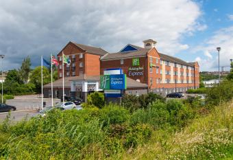 Holiday Inn Express Newcastle Gateshead, an IHG Hotel allows 18 year olds to book a room