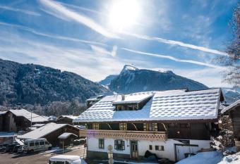 Nant Morzine has Balcony rooms