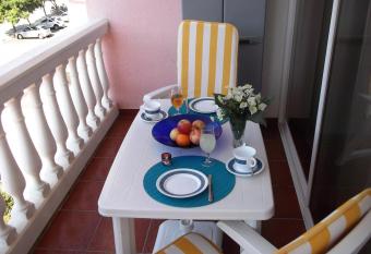 Parque dos Reis Apartment has Balcony rooms