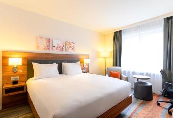 Hilton Garden Inn Brussels City Centre allows 18 year olds to book a room