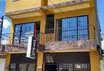 Tesoro Andino has Balcony rooms