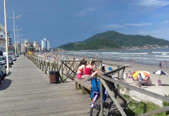 Pousada Cama & Caf   has Balcony rooms