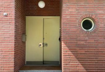 Villa V - zwischen Kultur und Natur allows 18 year olds to book a room