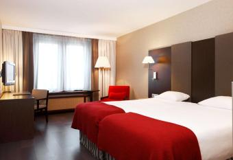NH Mechelen allows 18 year olds to book a room