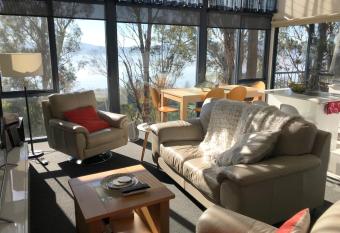Tamar River Apartments has Balcony rooms