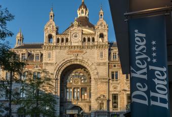 De Keyser Hotel allows 18 year olds to book a room