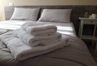 Roma Fuori Porta has Balcony rooms