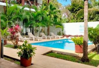 Azul 36 Hotel allows 18 year olds to book a room