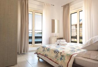 Sea Apartments Himare has Balcony rooms