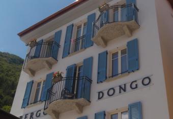 Albergo Dongo has Balcony rooms