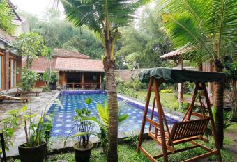 Joglo Mandapa Boutique Hotel has Balcony rooms