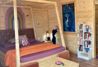 Love Temple Beach Resort allows 18 year olds to book a room