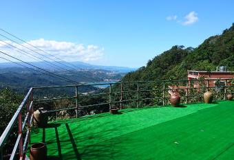 Way Young House has Balcony rooms