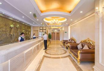 Vienna 3 Best Hotel Exhibition Center Chigang Road allows 18 year olds to book a room