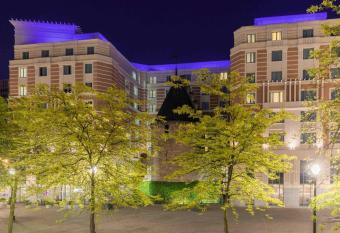 Novotel Brussels City Centre allows 18 year olds to book a room
