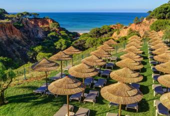 3HB Fal  sia Garden allows 18 year olds to book a room