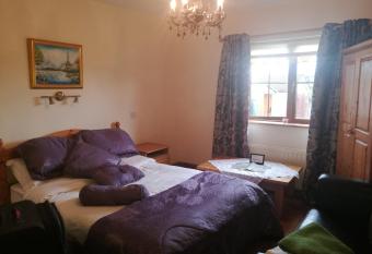 Assaroe House has Balcony rooms