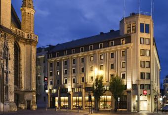 ibis Gent Centrum St. Baafs Kathedraal allows 18 year olds to book a room