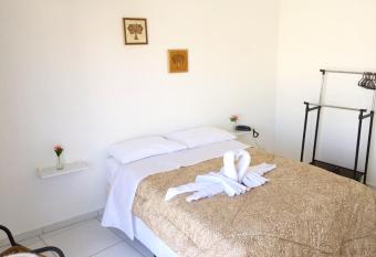 Planalto Hotel Aruj   has Balcony rooms