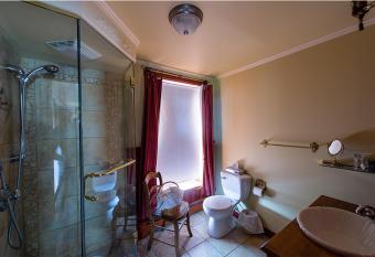 Auberge Mr James has Balcony rooms