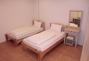 Sakura House allows 18 year olds to book a room