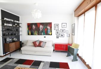 Casa Bollate allows 18 year olds to book a room