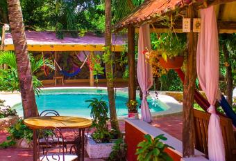 Casa De Los P  jaros - B&B has Balcony rooms