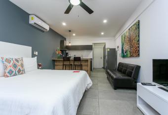 Studio 30 Condhotel by Nah Hotels allows 18 year olds to book a room