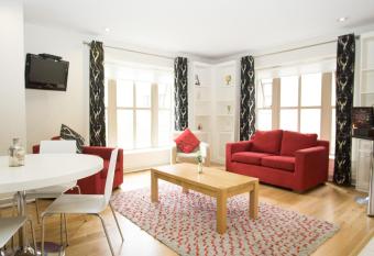 Brennan Court Guest Accommodation allows 18 year olds to book a room